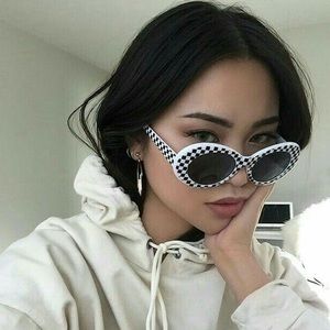3 oval sunglasses